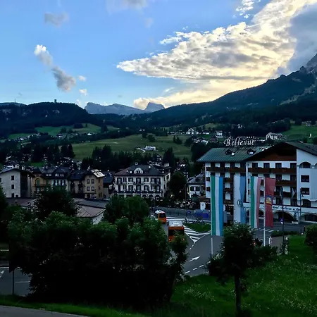 Beautiful Ground Floor Flat Few Steps From Centre * Cortina d'Ampezzo