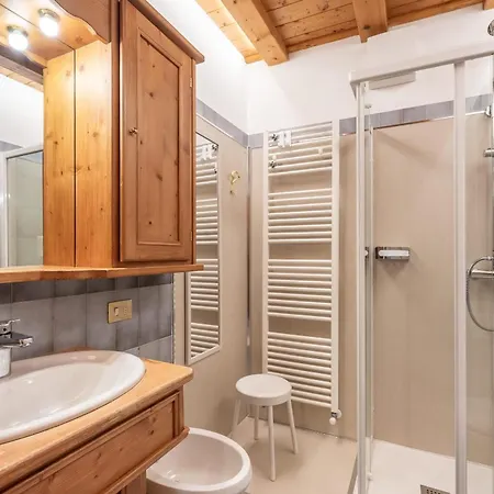 Beautiful Ground Floor Flat Few Steps From Centre Apartament Cortina dʼAmpezzo