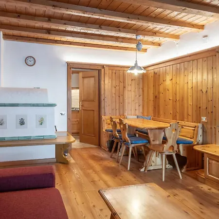 Beautiful Ground Floor Flat Few Steps From Centre Appartement Cortina d'Ampezzo