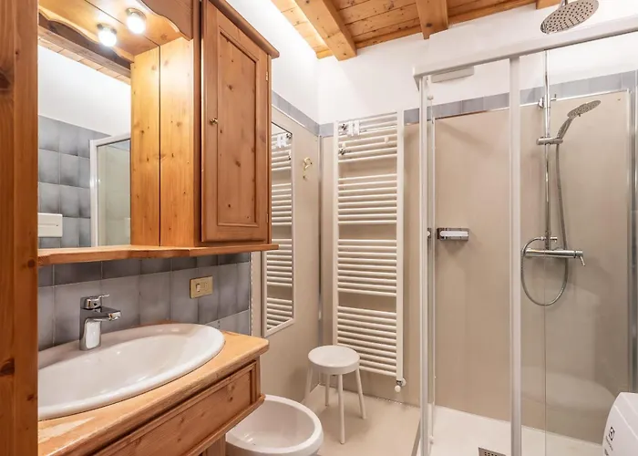 Beautiful Ground Floor Flat Few Steps From Centre Apartment Cortina d'Ampezzo