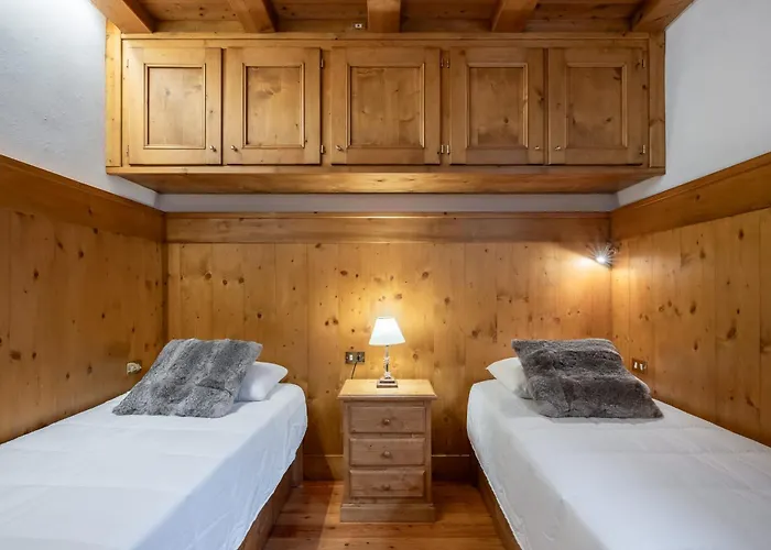 Beautiful Ground Floor Flat Few Steps From Centre Apartment