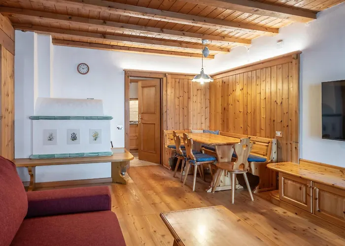 Beautiful Ground Floor Flat Few Steps From Centre Apartment Cortina d'Ampezzo